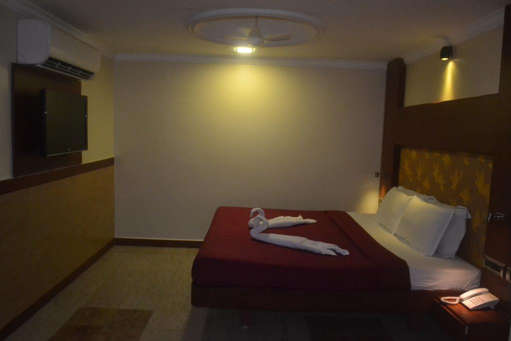 Everestparkresidency Hotel Tiruchirappalli Szoba fotó