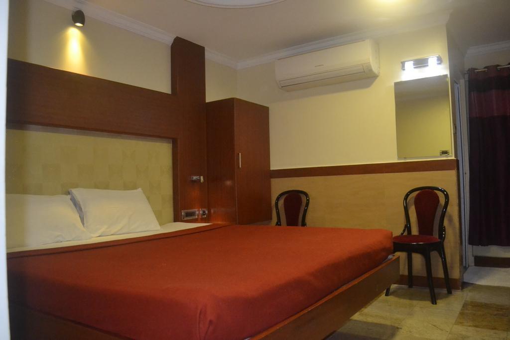 Everestparkresidency Hotel Tiruchirappalli Szoba fotó